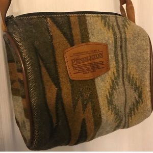 Awesome vintage Pendleton crossbody purse.
